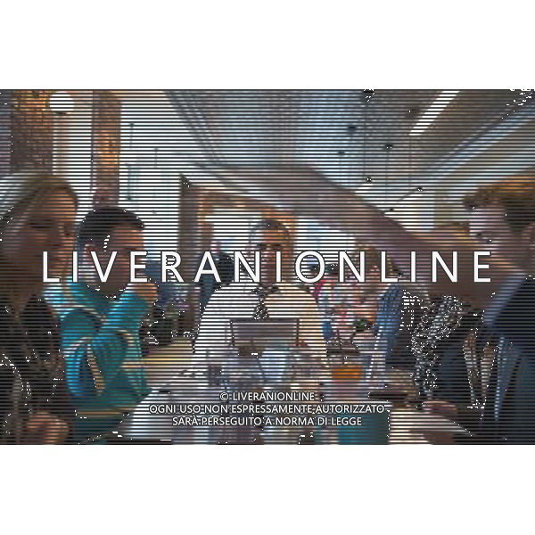 President Barack Obama has lunch at The Coupe restaurant in Washington, D.C. with five young people to discuss affordable health care and enrolling young consumers through the Health Insurance Marketplace, Jan. 10, 2014. ©PHOTOSHOT/Agenzia Aldo Liverani sas - ITALY ONLY - EDITORIAL USE ONLY - Il Presidente americano Barack Obama