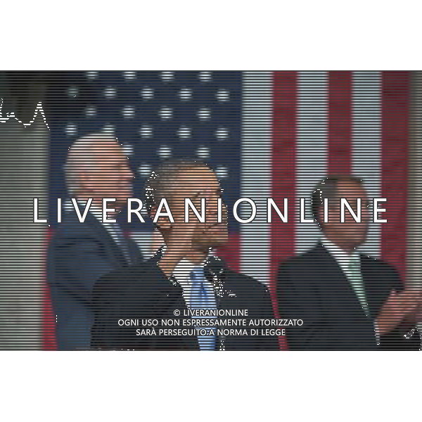 President Barack Obama acknowledges U.S. Army Ranger Sergeant First Class Cory Remsburg during his State of the Union address in the House Chamber at the U.S. Capitol in Washington, D.C., Jan. 28, 2014. ©PHOTOSHOT/Agenzia Aldo Liverani sas - ITALY ONLY - EDITORIAL USE ONLY - Il Presidente americano Barack Obama