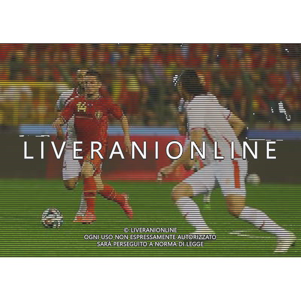 (140608) -- BRUSSELS, June 8, 2014 () -- Belgium\'s Dries Mertens (C) breaks through during a friendly soccer match against Tunisia in Brussels, on June 7, 2014. Belgium won 1-0. (/Gong Bing) (hy) ©PHOTOSHOT/Agenzia Aldo Liverani sas - ITALY ONLY - EDITORIAL USE ONLY - BELGIO VS TUNISIA partita di calcio amichevole a Bruxelles, 7 giugno 2014. Il Belgio ha vinto per 1-0