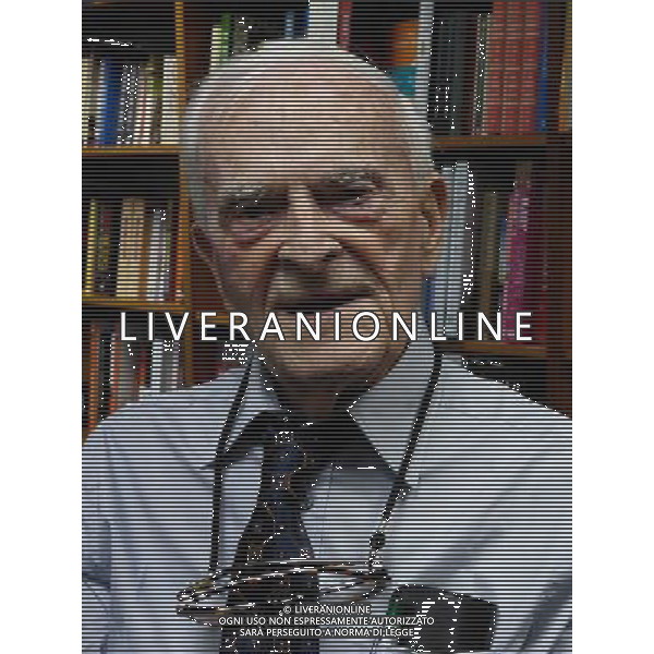 Harry Leslie Smith in conversation with Selina Todd at Blackwells Oxford to promote his book Harry\'s Last Stand Oxford England AG ALDO LIVERANI SAS ONLY ITALY