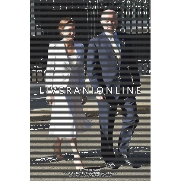 Angelina Jolie and William Hague attends a meeting at 10 Downing Street in London, England on 10th June 2014, as part of the Global Summit to End Sexual Violence in Conflict global summit. ©PHOTOSHOT/Agenzia Aldo Liverani sas - ITALY ONLY - EDITORIAL USE ONLY - L\'attrice Angelina Jolie partecipa a una riunione al 10 di Downing Street a Londra, Inghilterra il 10 giugno 2014, nell\'ambito del Summit globale per porre fine alla violenza sessuale nei conflitti mondiali