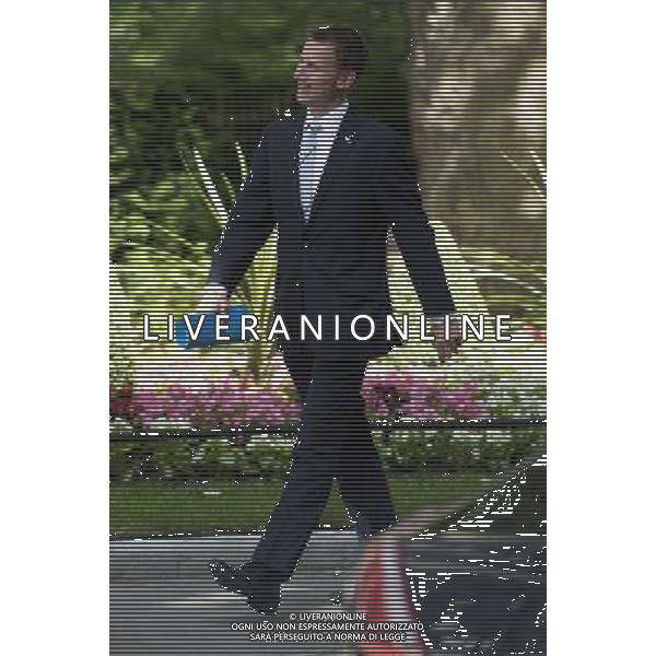 Jeremy Hunt leaves a Cabinet meeting from Downing Street. The chairs include Angelina Jolie and the Foreign Secretary Hague ©PHOTOSHOT/Agenzia Aldo Liverani sas - ITALY ONLY - EDITORIAL USE ONLY - L\'attrice Angelina Jolie partecipa a una riunione al 10 di Downing Street a Londra, Inghilterra il 10 giugno 2014, nell\'ambito del Summit globale per porre fine alla violenza sessuale nei conflitti mondiali