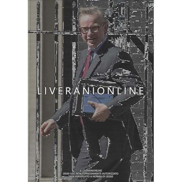 Michael Gove leaves a Cabinet meeting from Downing Street. The chairs include Angelina Jolie and the Foreign Secretary Hague ©PHOTOSHOT/Agenzia Aldo Liverani sas - ITALY ONLY - EDITORIAL USE ONLY - L\'attrice Angelina Jolie partecipa a una riunione al 10 di Downing Street a Londra, Inghilterra il 10 giugno 2014, nell\'ambito del Summit globale per porre fine alla violenza sessuale nei conflitti mondiali