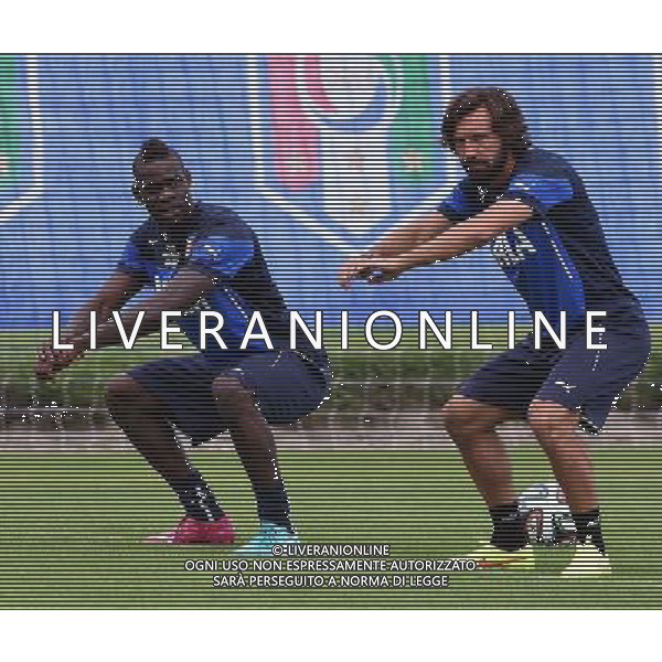 FIFA World Cup Brasile 2014 Mangaritiba (Rio de Janeiro) - 11.06.2014 Allenamento Italia Nella Foto:balotelli pirlo /Ph.Vitez-Ag. Aldo Liverani