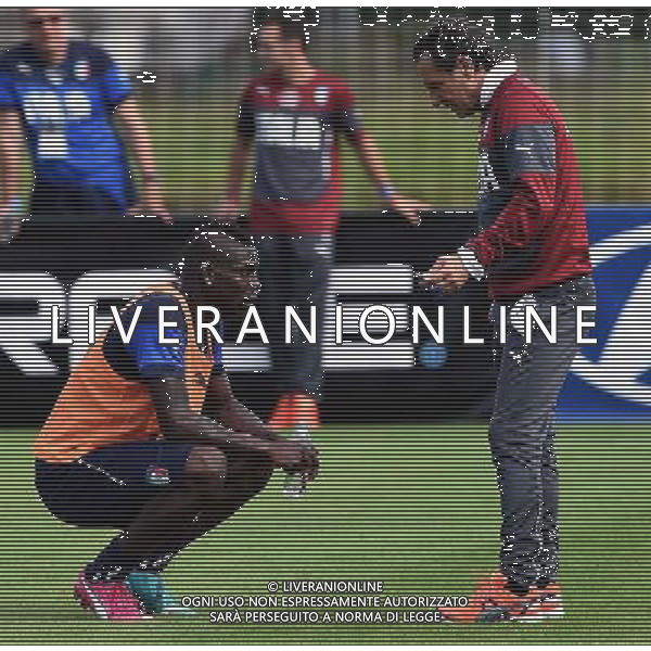 FIFA World Cup Brasile 2014 Mangaritiba (Rio de Janeiro) - 11.06.2014 Allenamento Italia Nella Foto:prandelli si ferma a parlare con balotelli /Ph.Vitez-Ag. Aldo Liverani