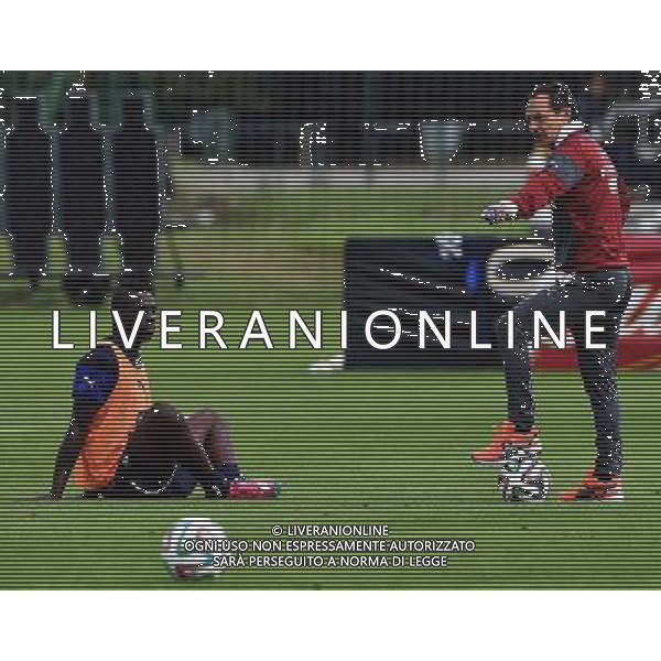 FIFA World Cup Brasile 2014 Mangaritiba (Rio de Janeiro) - 11.06.2014 Allenamento Italia Nella Foto:prandelli si ferma a parlare con balotelli a fine allenamento /Ph.Vitez-Ag. Aldo Liverani
