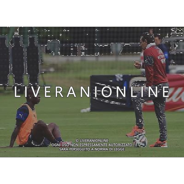 FIFA World Cup Brasile 2014 Mangaritiba (Rio de Janeiro) - 11.06.2014 Allenamento Italia Nella Foto:prandelli si ferma a parlare con balotelli a fine allenamento /Ph.Vitez-Ag. Aldo Liverani