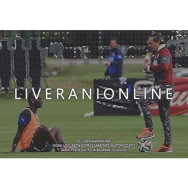 FIFA World Cup Brasile 2014 Mangaritiba (Rio de Janeiro) - 11.06.2014 Allenamento Italia Nella Foto:prandelli si ferma a parlare con balotelli a fine allenamento /Ph.Vitez-Ag. Aldo Liverani