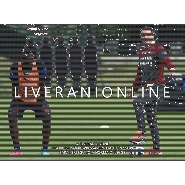 FIFA World Cup Brasile 2014 Mangaritiba (Rio de Janeiro) - 11.06.2014 Allenamento Italia Nella Foto:prandelli si ferma a parlare con balotelli a fine allenamento /Ph.Vitez-Ag. Aldo Liverani