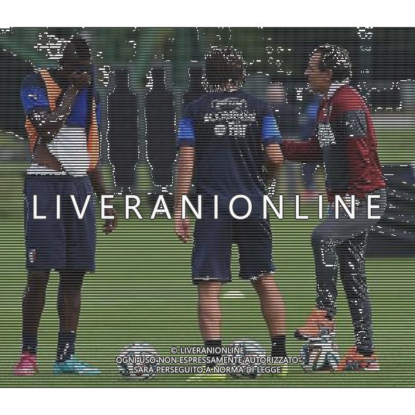 FIFA World Cup Brasile 2014 Mangaritiba (Rio de Janeiro) - 11.06.2014 Allenamento Italia Nella Foto:prandelli si ferma a parlare con balotelli e pirlo a fine allenamento /Ph.Vitez-Ag. Aldo Liverani