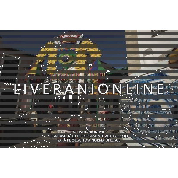 (140611) -- SALVADOR, June 11, 2014 () -- People walk in a street in the Pelourihno neighborhood in Salvador, Brazil, on June 11, 2014. The 2014 FIFA World Cup will be held in Brazil from June 12 to July 13.(/Jhon Paz) (rh) AG ALDO LIVERANI SAS ONLY ITALY