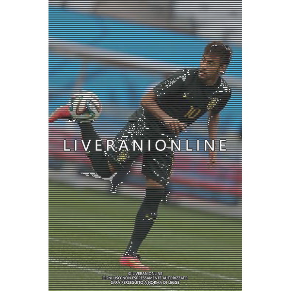 (140611) -- SAO PAULO, June 11, 2014 () -- Brazilian national team player Neymar is seen during the training on the field of Arena de Sao Paulo Stadium in Sao Paulo, Brazil, on June 11, 2014, one day ahead of the opening match of 2014 FIFA World Cup between Brazil and Croatia.(/Xu Zijian)(pcy) ©PHOTOSHOT/Agenzia Aldo Liverani sas - ITALY ONLY - EDITORIAL USE ONLY - Allenamento dei giocatori della squadra nazionale del Brasile all\'Arena de Sao Paulo Stadium di San Paolo, Brasile, il 11 Giugno 2014
