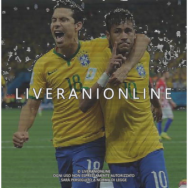 FIFA World Cup Brasile 2014 Gruppo A San Paolo - 12.06.2014 Brasile-Croazia Nella Foto:neymar esulta secondo gol con hernanes /Ph.Vitez-Ag. Aldo Liverani