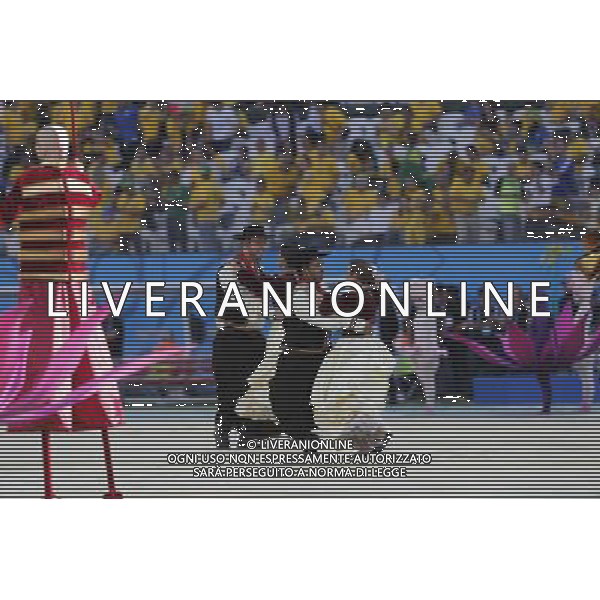 (140612) -- SAO PAULO, June 12, 2014 () -- Performers dance in the Arena de Sao Paulo Stadium during the opening ceremony of 2014 FIFA World Cup in Sao Paulo, Brazil, June 12, 2014. (/Zhou Lei)(rh) AG ALDO LIVERANI SAS ONLY ITALY