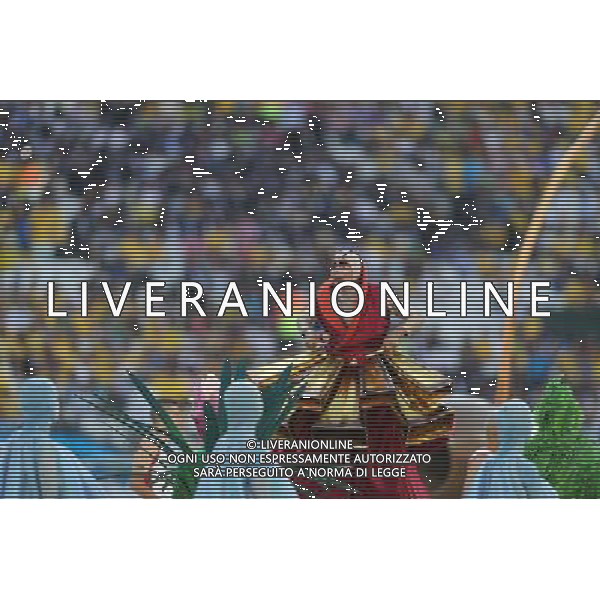 (140612) -- SAO PAULO, June 12, 2014 () -- Performers give a show on the opening ceremony of 2014 FIFA World Cup in the Arena de Sao Paulo Stadium in Sao Paulo, Brazil, June 12, 2014.(/Xu Zijian)(pcy) AG ALDO LIVERANI SAS ONLY ITALY