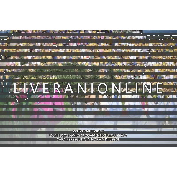 (140612) -- SAO PAULO, June 12, 2014 () -- Fans enter into the Arena de Sao Paulo Stadium before the opening match of 2014 FIFA World Cup in Sao Paulo, Brazil, June 12, 2014. (/Qi Heng)(rh) AG ALDO LIVERANI SAS ONLY ITALY