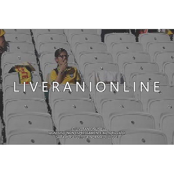 (140612) -- SAO PAULO, June 12, 2014 () -- A fans sits in the Arena de Sao Paulo Stadium before the opening ceremony of 2014 FIFA World Cup in Sao Paulo, Brazil, June 12, 2014. (/Zhou Lei)(rh) AG ALDO LIVERANI SAS ONLY ITALY