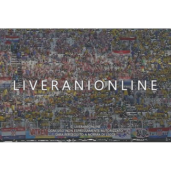 (140612) -- SAO PAULO, June 12, 2014 () -- Fans wait for the opening match of 2014 FIFA World Cup in Arena de Sao Paulo Stadium in Sao Paulo, Brazil, June 12, 2014. (/Zhou Lei)(rh) AG ALDO LIVERANI SAS ONLY ITALY