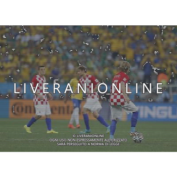 (140612) -- SAO PAULO, June 12, 2014 () -- Croatia\'s Rakitic Ivan controls the ball during the opening match of 2014 FIFA World Cup in the Arena de Sao Paulo Stadium in Sao Paulo, Brazil, June 12, 2014. (/Wang Lili)(rh) AG ALDO LIVERANI SAS ONLY ITALY