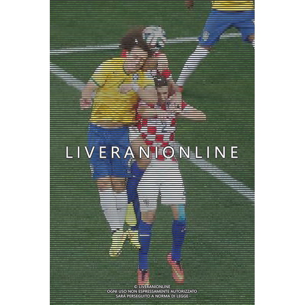 (140612) -- SAO PAULO, June 12, 2014 () -- Brazil\'s David Luiz competes for a head ball during the opening match of 2014 FIFA World Cup in the Arena de Sao Paulo Stadium in Sao Paulo, Brazil, June 12, 2014. (/Liao Yujie)(rh) AG ALDO LIVERANI SAS ONLY ITALY