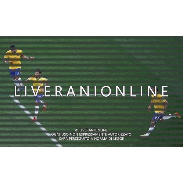 (140612) -- SAO PAULO, June 12, 2014 () -- Brazil\'s Neymar (C) celebrates his goal during the opening match of 2014 FIFA World Cup in the Arena de Sao Paulo Stadium in Sao Paulo, Brazil, June 12, 2014.(/Liao Yujie)(pcy) AG ALDO LIVERANI SAS ONLY ITALY