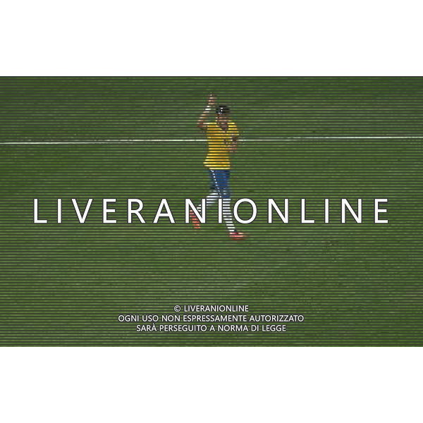 (140612) -- SAO PAULO, June 12, 2014 () -- Brazil\'s Neymar makes a gesture to celebrating his penalty goal during the opening match of 2014 FIFA World Cup in the Arena de Sao Paulo Stadium in Sao Paulo, Brazil, June 12, 2014.(/Liao Yujie)(pcy) AG ALDO LIVERANI SAS ONLY ITALY