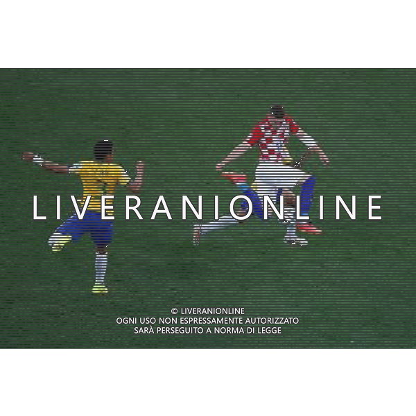 (140612) -- SAO PAULO, June 12, 2014 () -- Croatia\'s Ante Rebic (R) controls the ball during the opening match of 2014 FIFA World Cup in the Arena de Sao Paulo Stadium in Sao Paulo, Brazil, June 12, 2014. Brazil won 3-1 over Croatia on Thursday (/Liao Yujie)(pcy) AG ALDO LIVERANI SAS ONLY ITALY