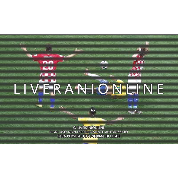 (140612) -- SAO PAULO, June 12, 2014 () - Croatia\'s Ivan Rakitic (R) and Mateo Kovacic (L) react as Brazil\'s Neymar (C) falls down during the opening match between Brazil and Croatia of 2014 FIFA World Cup in the Arena de Sao Paulo Stadium in Sao Paulo, Brazil, on June 12, 2014. Brazil won 3-1 over Croatia on Thursday. (/Liao Yujie) ©PHOTOSHOT/Agenzia Aldo Liverani sas - ITALY ONLY - EDITORIAL USE ONLY - Brasile - Croazia partita di apertura della FIFA World Cup Brasile 2014 Gruppo A San Paolo - 12 giugno 2014