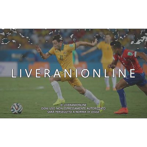 (140613) -- CUIABA, June 13, 2014 () -- Australia\'s Tommy Oar controls the ball during a Group B match between Chile and Australia of 2014 FIFA World Cup in the Arena Pantanal Stadium in Cuiaba, Brazil, June 13, 2014. (/Li Ming)(rh) ©photoshot/Agenzia Aldo Liverani sas - ITALY ONLY - EDITORIAL USE ONLY - Cile v Australia partita del Gruppo B Coppa del mondo FIFA World Cup nel Pantanal stadio Arena di Cuiaba, Brasile, 13 giugno 2014