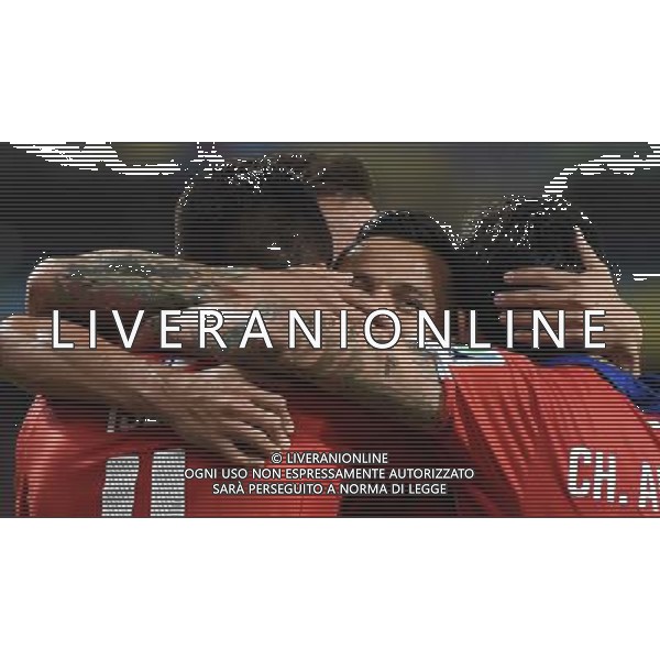 (140613) -- CUIABA, June 13, 2014 () -- Chile\'s Alexis Sanchez (2nd R) celebrates for his goal with his teammates during a Group B match between Chile and Australia of 2014 FIFA World Cup in the Arena Pantanal Stadium in Cuiaba, Brazil, June 13, 2014. (/Liu Dawei)(pcy) ©photoshot/Agenzia Aldo Liverani sas - ITALY ONLY - EDITORIAL USE ONLY - Cile v Australia partita del Gruppo B Coppa del mondo FIFA World Cup nel Pantanal stadio Arena di Cuiaba, Brasile, 13 giugno 2014