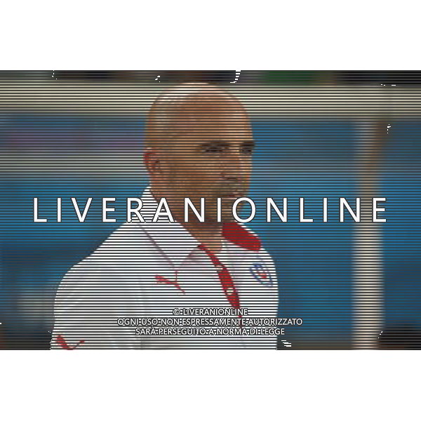 (140613) -- CUIABA, June 13, 2014 () -- Chile\'s coach Jorge Sampaoli reacts during a Group B match between Chile and Australia of 2014 FIFA World Cup in the Arena Pantanal Stadium in Cuiaba, Brazil, June 13, 2014. (/Li Ming)(rh) ©photoshot/Agenzia Aldo Liverani sas - ITALY ONLY - EDITORIAL USE ONLY - Cile v Australia partita del Gruppo B Coppa del mondo FIFA World Cup nel Pantanal stadio Arena di Cuiaba, Brasile, 13 giugno 2014