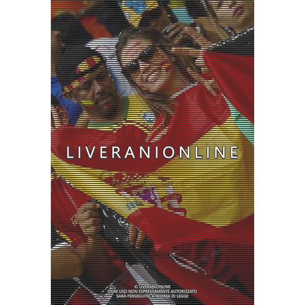 Crowd celebrates before the beginning of the 2014 World Cup match Spain x Netherlands, this friday 13th, in Salvador, Brasil (Photo by Gustavo Basso/NurPhoto) ©photoshot/Agenzia Aldo Liverani sas - ITALY ONLY - EDITORIAL USE ONLY - Spagna Vs Olanda partita del Gruppo B Coppa del Mondo FIFA 2014 in Salvador, in Brasile, 13 giugno 2014