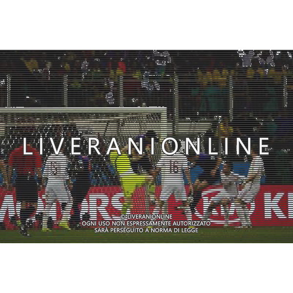 Netherland\'s #3 Stefan de Vrij scores 3-1 against Iker Casillas goal , at the #3 2014 World Cup match between Spain and Netherlands, in Salvador, Brasil, this friday 13th (Photo by Gustavo Basso/NurPhoto) ©photoshot/Agenzia Aldo Liverani sas - ITALY ONLY - EDITORIAL USE ONLY - Spagna Vs Olanda partita del Gruppo B Coppa del Mondo FIFA 2014 in Salvador, in Brasile, 13 giugno 2014