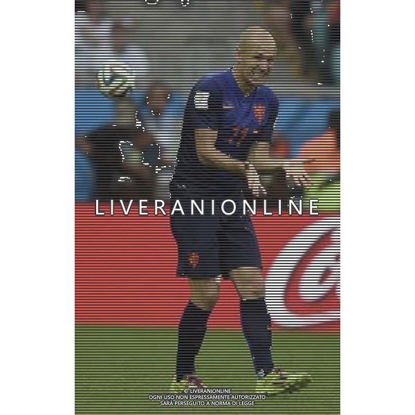 (140613) -- SALVADOR, June 13, 2014 () -- Netherlands\'s Arjen Robben reacts during a Group B match between Spain and Netherlands of 2014 FIFA World Cup in the Arena Fonte Nova Stadium in Salvador, Brazil, June 13, 2014. (/Yang Lei)(rh) ©photoshot/Agenzia Aldo Liverani sas - ITALY ONLY - EDITORIAL USE ONLY - Spagna Vs Olanda partita del Gruppo B Coppa del Mondo FIFA 2014 in Salvador, in Brasile, 13 giugno 2014