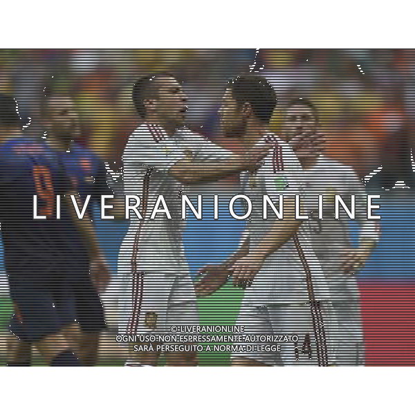 (140613) -- SALVADOR, June 13, 2014 () -- Spain\'s players celebrate the scoring of a penalty kick during a Group B match between Spain and Netherlands of 2014 FIFA World Cup in the Arena Fonte Nova Stadium in Salvador, Brazil, June 13, 2014. (/Yang Lei)(rh) ©photoshot/Agenzia Aldo Liverani sas - ITALY ONLY - EDITORIAL USE ONLY - Spagna Vs Olanda partita del Gruppo B Coppa del Mondo FIFA 2014 in Salvador, in Brasile, 13 giugno 2014