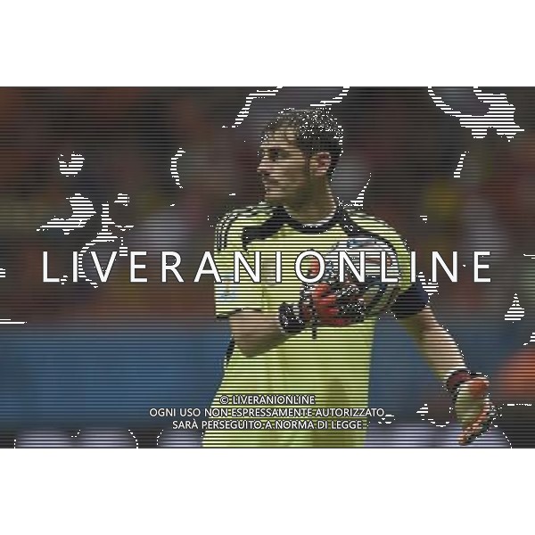 (140613) -- SALVADOR, June 13, 2014 () -- Spain\'s goalkeeper Iker Casillas reacts at the Arena Fonte Nova Stadium during a Group B match between Spain and Netherlands of 2014 FIFA World Cup in Salvador, Brazil, June 13, 2014. Netherlands won 5-1 over Spain on Friday. (/Yang Lei) ©photoshot/Agenzia Aldo Liverani sas - ITALY ONLY - EDITORIAL USE ONLY - Spagna Vs Olanda partita del Gruppo B Coppa del Mondo FIFA 2014 in Salvador, in Brasile, 13 giugno 2014