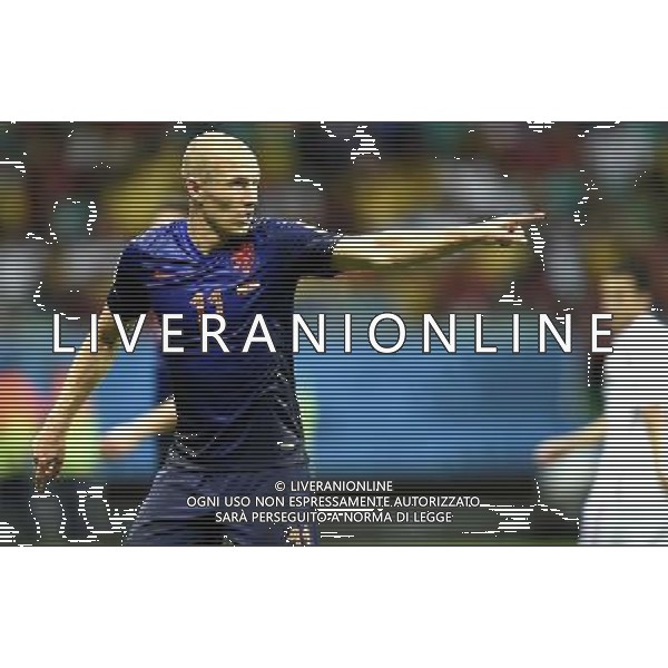 (140613) -- SALVADOR, June 13, 2014 () -- Netherlands\'s Arjen Robben interact with his teammates during a Group B match between Spain and Netherlands of 2014 FIFA World Cup in the Arena Fonte Nova Stadium in Salvador, Brazil, June 13, 2014. (/Yang Lei)(rh) ©photoshot/Agenzia Aldo Liverani sas - ITALY ONLY - EDITORIAL USE ONLY - Spagna Vs Olanda partita del Gruppo B Coppa del Mondo FIFA 2014 in Salvador, in Brasile, 13 giugno 2014
