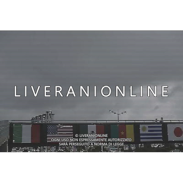 (140613) -- NATAL, June 13, 2014 () -- People walk on a bridge close to the Estadio Das Dunas Stadium where Mexico will play against Cameroon in the city of Natal, Brazil, on June 13, 2014. (/Mauricio Valenzuela) (rh) ©photoshot/Agenzia Aldo Liverani sas - ITALY ONLY - EDITORIAL USE ONLY - Messico v Camerun partita del Gruppo A Coppa del Mondo FIFA 2014 in Estadio das Dunas Stadium a Natal, Brasile, 13 giugno 2014