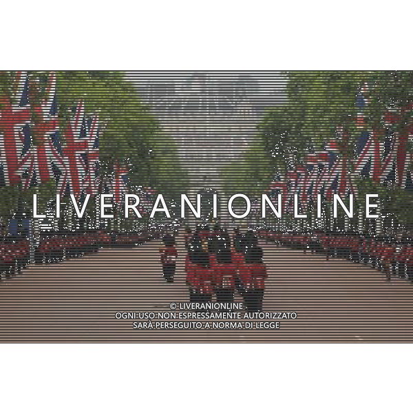 Atmosphere - Trooping the Colour. The annual Queen\'s birthday Parade leaving from Buckingham Palace. Trooping the Colour with Queen Elizabeth II and Royal Family, London, 14.06.14 AG ALDO LIVERANI SAS ONLY ITALY
