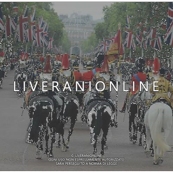 Queen Elizabeth II and the Duke of Edinburgh leaves Buckingham Palace to join Trooping the colour. The annual Queen\'s birthday Parade. Trooping the Colour with Queen Elizabeth and Royal Family, London, 14.06.14 AG ALDO LIVERANI SAS ONLY ITALY