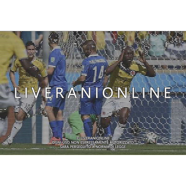 (140614) -- BELO HORIZONTE, June 14, 2014 () -- Colombia\'s Pablo Armero (R) celebrates the goal during a Group C match between Colombia and Greece of 2014 FIFA World Cup in the Estadio Mineirao Stadium in Belo Horizonte, Brazil, June 14, 2014. (/Qi Heng)(rh) ©PHOTOSHOT/Agenzia Aldo Liverani Sas - ITALY ONLY - EDITORIAL USE ONLY - Colombia Vs Grecia partita del Gruppo C Coppa del Mondo FIFA 2014 Mineirao stadio Estadio a Belo Horizonte, in Brasile 14 Giugno 2014