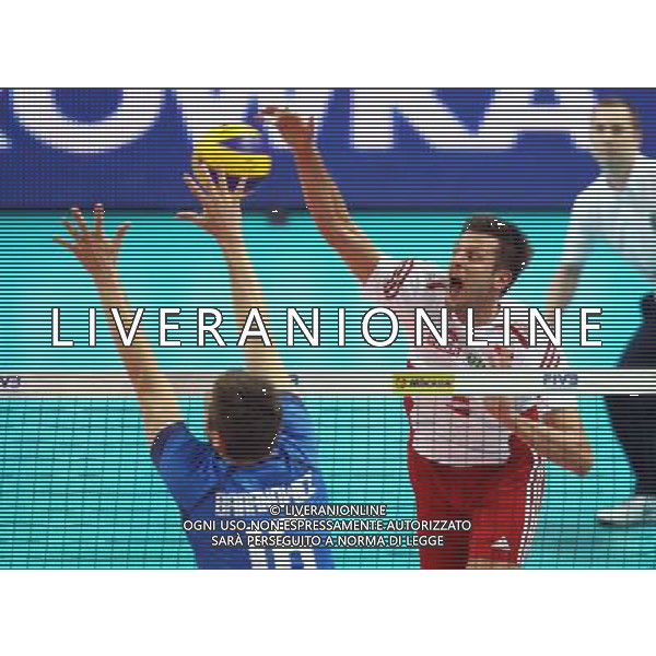 KATOWICE HALA SPODEK 13.06.2014 SIATKOWKA MEZCZYZNI FIVB LIGA SWIATOWA GRUPA A POLSKA - WLOCHY NZ MICHELE BARANOWICZ ( ITALY ) MICHAL WINIARSKI ( POLSKA ) FOT MICHAL NOWAK / NEWSPIX.PL KATOWICE HALA SPODEK 13.06.2014 MEN VOLLEYBALL 2014 FIVB VOLLEYBALL WORLD LEAGUE POOL A POLAND - ITALY MICHAL NOWAK / NEWSPIX.PL --- Newspix.pl AG ALDO LIVERANI SAS ONLY ITALY *** Local Caption *** www.newspix.pl mail us: info@newspix.pl call us: 0048 022 23 22 222 --- Polish Picture Agency by Ringier Axel Springer Poland