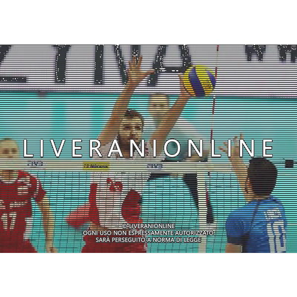 KATOWICE HALA SPODEK 13.06.2014 SIATKOWKA MEZCZYZNI FIVB LIGA SWIATOWA GRUPA A POLSKA - WLOCHY NZ MATEUSZ MIKA ( POLSKA ) FILIPPO LANZA ( ITALY ) FOT MICHAL NOWAK / NEWSPIX.PL KATOWICE HALA SPODEK 13.06.2014 MEN VOLLEYBALL 2014 FIVB VOLLEYBALL WORLD LEAGUE POOL A POLAND - ITALY MICHAL NOWAK / NEWSPIX.PL --- Newspix.pl AG ALDO LIVERANI SAS ONLY ITALY *** Local Caption *** www.newspix.pl mail us: info@newspix.pl call us: 0048 022 23 22 222 --- Polish Picture Agency by Ringier Axel Springer Poland