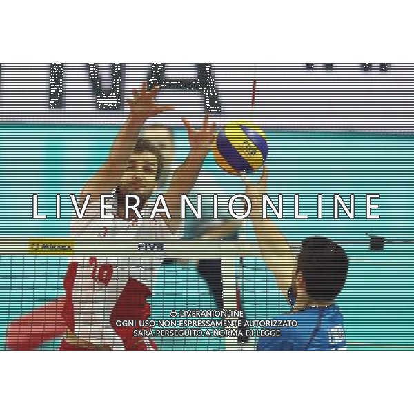 KATOWICE HALA SPODEK 13.06.2014 SIATKOWKA MEZCZYZNI FIVB LIGA SWIATOWA GRUPA A POLSKA - WLOCHY NZ MATEUSZ MIKA ( POLSKA ) FILIPPO LANZA ( ITALY ) FOT MICHAL NOWAK / NEWSPIX.PL KATOWICE HALA SPODEK 13.06.2014 MEN VOLLEYBALL 2014 FIVB VOLLEYBALL WORLD LEAGUE POOL A POLAND - ITALY MICHAL NOWAK / NEWSPIX.PL --- Newspix.pl AG ALDO LIVERANI SAS ONLY ITALY *** Local Caption *** www.newspix.pl mail us: info@newspix.pl call us: 0048 022 23 22 222 --- Polish Picture Agency by Ringier Axel Springer Poland