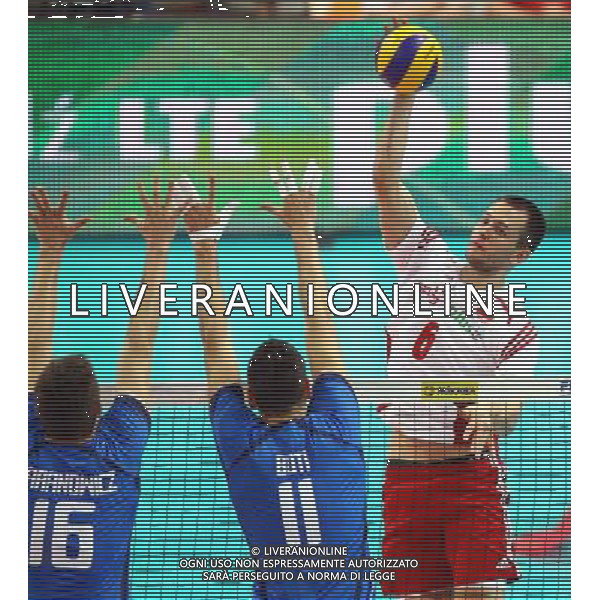 KATOWICE HALA SPODEK 13.06.2014 SIATKOWKA MEZCZYZNI FIVB LIGA SWIATOWA GRUPA A POLSKA - WLOCHY NZ MICHELE BARANOWICZ ( ITALY ) SIMONE BUTI ( ITALY ) BARTOSZ KUREK ( POLSKA ) FOT MICHAL NOWAK / NEWSPIX.PL KATOWICE HALA SPODEK 13.06.2014 MEN VOLLEYBALL 2014 FIVB VOLLEYBALL WORLD LEAGUE POOL A POLAND - ITALY MICHAL NOWAK / NEWSPIX.PL --- Newspix.pl AG ALDO LIVERANI SAS ONLY ITALY *** Local Caption *** www.newspix.pl mail us: info@newspix.pl call us: 0048 022 23 22 222 --- Polish Picture Agency by Ringier Axel Springer Poland