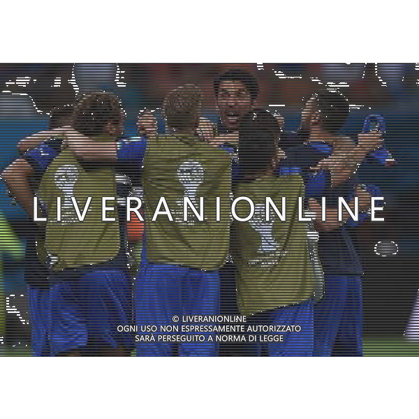 FIFA World Cup Brasile 2014 Gruppo D Manaus - 14.06.2014 Inghilterra-Italia Nella Foto:esultanza finale buffon e panchina italia /Ph.Vitez-Ag. Aldo Liverani