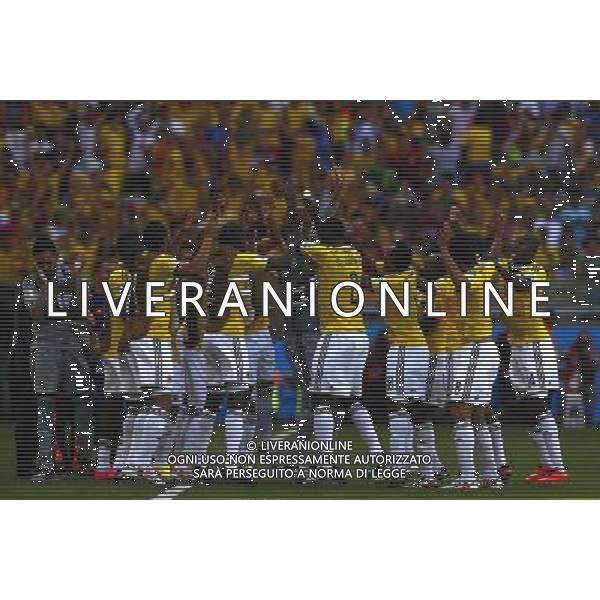 (140614) -- BELO HORIZONTE, June 14, 2014 () -- Colombia\'s players celebrate for Pablo Armero\'s goal during a Group C match between Colombia and Greece of 2014 FIFA World Cup at the Estadio Mineirao Stadium in Belo Horizonte, Brazil, June 14, 2014. (/Liu Bin)(pcy) ©PHOTOSHOT/Agenzia Aldo Liverani sas - ITALY ONLY - EDITORIAL USE ONLY - Colombia Vs Grecia partita del Gruppo C Coppa del Mondo FIFA 2014 Mineirao stadio Estadio a Belo Horizonte, in Brasile 14 Giugno 2014