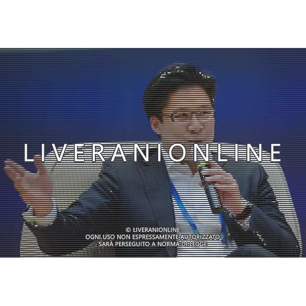 (140614) -- XIAMEN, June 14, 2014 () -- Kenneth Fok Kai-kong, chairman of the Hong Kong United Youth Association, addresses the 12th Straits Youth Forum in Xiamen, southeast China\'s Fujian Province, June 14, 2014. (/Jiang Kehong) (ry) ©PHOTOSHOT/Agenzia Aldo Liverani sas - ITALY ONLY - EDITORIAL USE ONLY - Il 12mo forum dei giovan a Xiamen, sud-est della Cina Fujian, 14 Giugno 2014