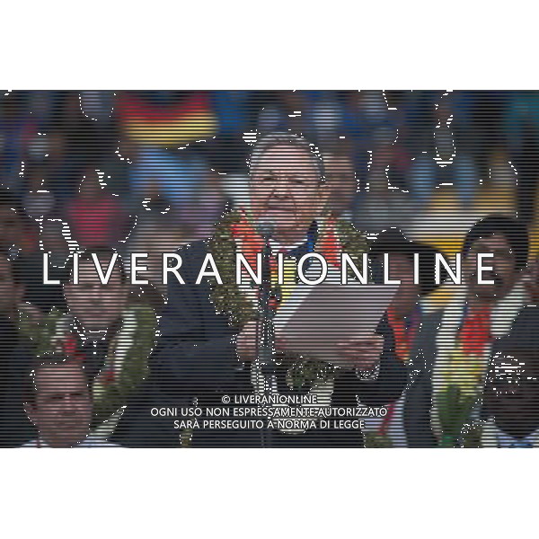 BO30 (140614) -- SANTA CRUZ, junio 14, 2014 (Xinhua) -- El presidente de Cuba, Raúl Castro, pronuncia un discurso durante un evento previo a la apertura de la Cumbre G77+China, en el Estadio \'Ramón Tahiuchi Aguilera\', en Santa Cruz, Bolivia, el 14 de junio de 2014. El sábado se inaugura la Cumbre del G77+China que prevé aprobar un documento de más de 200 puntos, base de debate en la Organización de las Naciones Unidas (ONU) en 2015 para definir los próximos desafíos de desarrollo. (Xinhua/Pedro Mera) (pm) ©PHOTOSHOT/Agenzia Aldo Liverani sas - ITALY ONLY - EDITORIAL USE ONLY - Pre-apertura del vertice Cina + G77 a Santa Cruz, in Bolivia, il 14 giugno 2014 basato sulla discussione presso le Nazioni Unite (ONU) nel 2015 per definire le sfide di sviluppo successivi