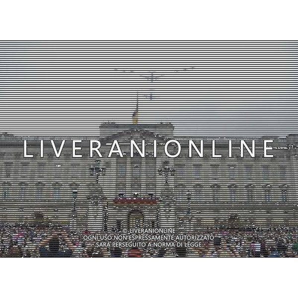 Aircraft flies over Buckingham Palace to mark the end of the annual Trooping of the Colour. Trooping the Colour ceremony, London, UK, 14th April 2014 ©PHOTOSHOT/Agenzia Aldo Liverani Sas - ITALY ONLY - EDITORIAL USE ONLY
